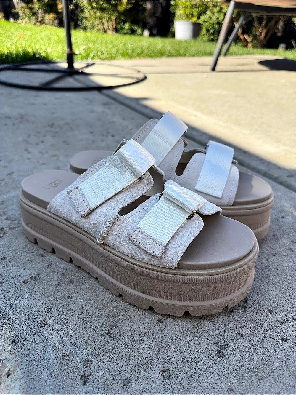 UGG GoldenGlow Sandal Platform Sandals White & Brown
